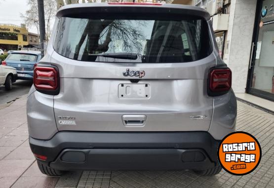 Camionetas - Jeep RENEGADE LONGITUDE 2024 Nafta 0Km - En Venta