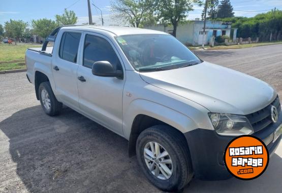 Camionetas - Volkswagen Amarok tdi 140cv starline 2016 Diesel 160000Km - En Venta