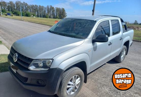 Camionetas - Volkswagen Amarok tdi 140cv starline 2016 Diesel 160000Km - En Venta