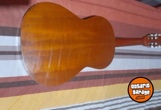 Instrumentos Musicales - Vendo guitarra criolla espaola - En Venta