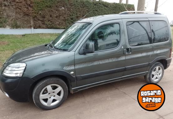 Utilitarios - Peugeot Partner 2011 Nafta 200000Km - En Venta