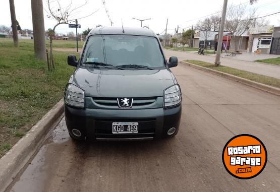 Utilitarios - Peugeot Partner 2011 Nafta 200000Km - En Venta