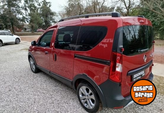 Utilitarios - Renault KANGOO STEPWAY 2024 2024 Nafta 1500Km - En Venta