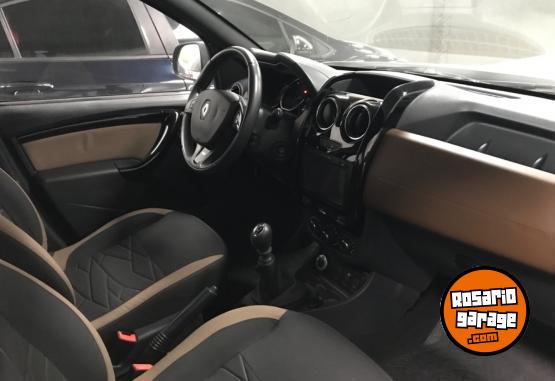 Camionetas - Renault DUSTER 2.0 PRIVILEGE 4X4 2017 Nafta 45000Km - En Venta