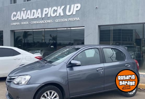 Autos - Toyota Etios 2016 Nafta 108000Km - En Venta