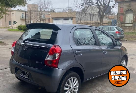 Autos - Toyota Etios 2016 Nafta 108000Km - En Venta