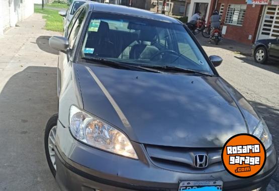 Autos - Honda Civic 2006 Nafta 220000Km - En Venta