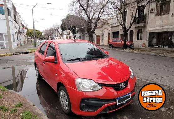 Autos - Toyota Etios 2018 Nafta 80000Km - En Venta