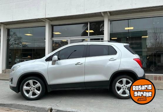 Camionetas - Chevrolet TRACKER 1.8 AWD LTZ+ 2015 Diesel 134000Km - En Venta