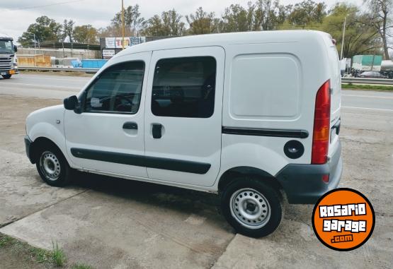 Utilitarios - Renault KANGOO 1,6 CONFORT 5 ASIE 2017 Nafta 84900Km - En Venta