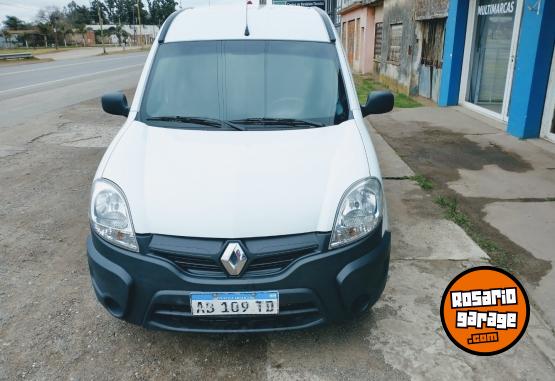 Utilitarios - Renault KANGOO 1,6 CONFORT 5 ASIE 2017 Nafta 84900Km - En Venta