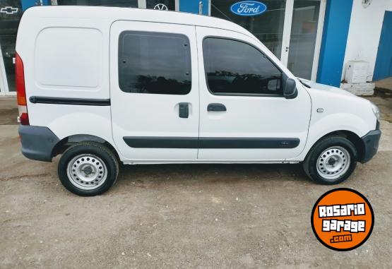 Utilitarios - Renault KANGOO 1,6 CONFORT 5 ASIE 2017 Nafta 84900Km - En Venta