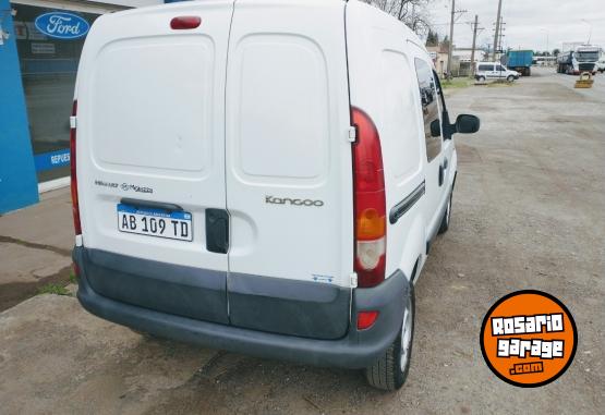 Utilitarios - Renault KANGOO 1,6 CONFORT 5 ASIE 2017 Nafta 84900Km - En Venta