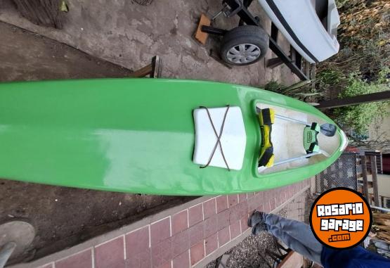 Deportes Náuticos - Kayak con remos y salvavidas impecable - En Venta