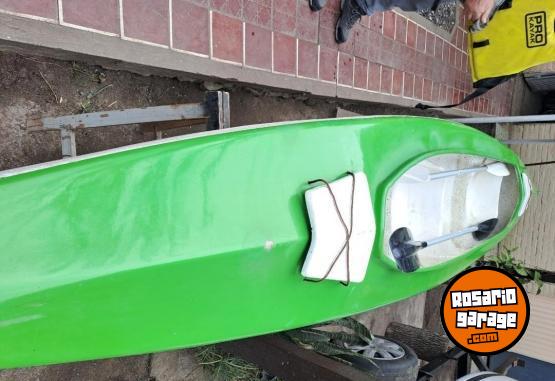 Deportes Náuticos - Kayak con remos y salvavidas impecable - En Venta