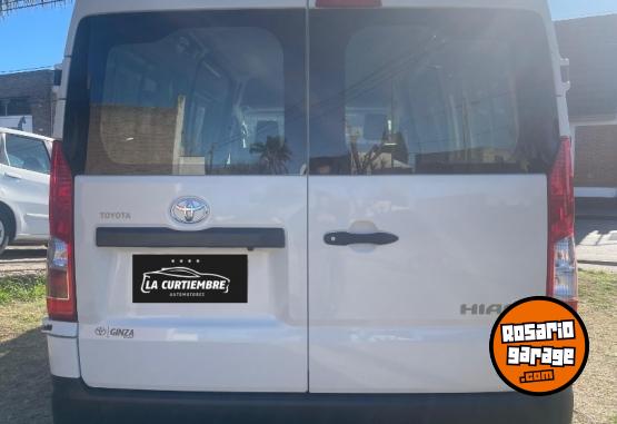 Utilitarios - Toyota Hiace 3A L2H2 2024 Diesel 100Km - En Venta