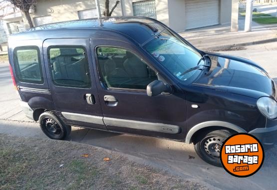 Utilitarios - Renault Kangoo 2014 GNC 111Km - En Venta