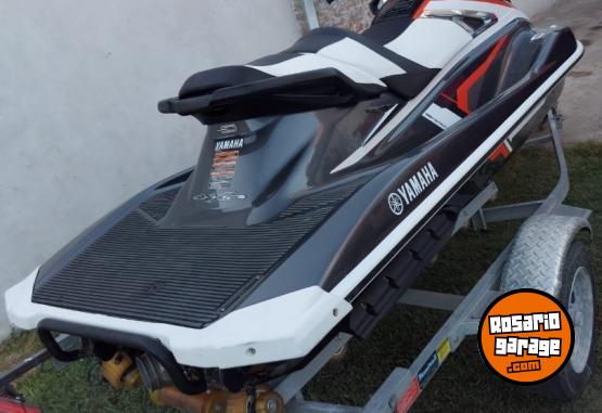 Embarcaciones - Yamaha VXR 1800 ao 2017 con 185hs - En Venta