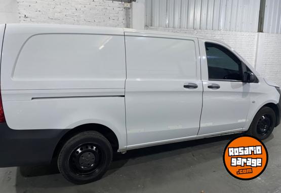 Utilitarios - Mercedes Benz Vito 111 CDI 2017 Diesel 179000Km - En Venta