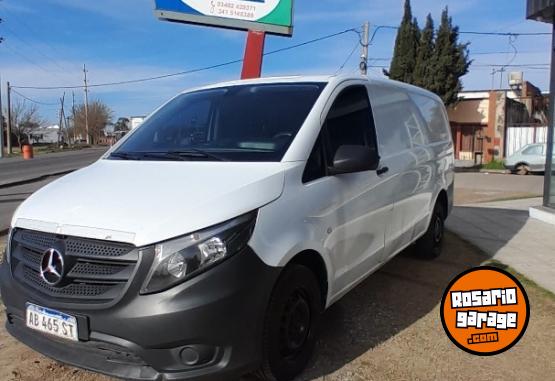 Utilitarios - Mercedes Benz Vito 111 CDI 2017 Diesel 179000Km - En Venta