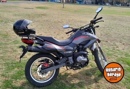 Motos - Zanella TX200 2013 Nafta 12500Km - En Venta