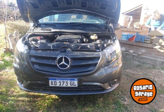 Utilitarios - Mercedes Benz Vito plus mixtas 111 2018 Diesel 57500Km - En Venta