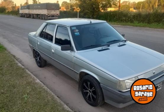 Autos - Renault 9rl 1994 Nafta 180000Km - En Venta