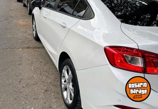 Autos - Chevrolet Cruze II 2021 Nafta 77000Km - En Venta