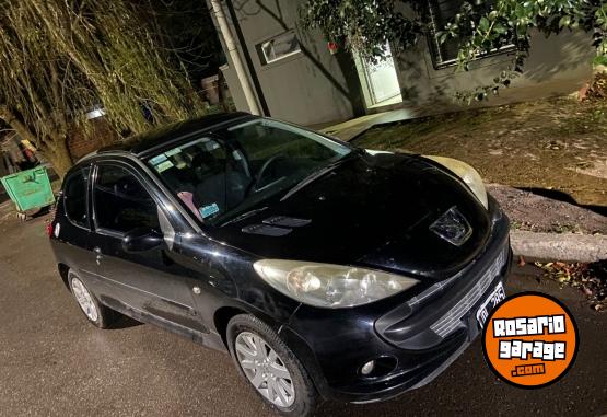 Autos - Peugeot 207 2010 Nafta 180000Km - En Venta