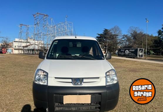 Utilitarios - Peugeot Partner 2014 Diesel 100000Km - En Venta