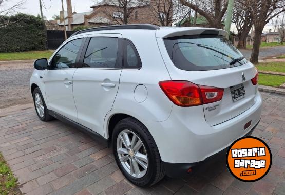 Autos - Mitsubishi Outlander Sport  5P 2,0 2015 Nafta 220000Km - En Venta