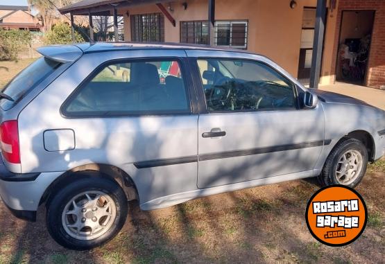 Autos - Volkswagen Gol 2004 Nafta 275000Km - En Venta