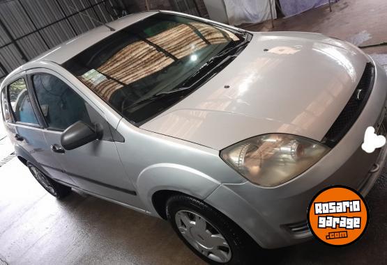 Autos - Ford Fiesta ambiente 2004 Nafta 300000Km - En Venta