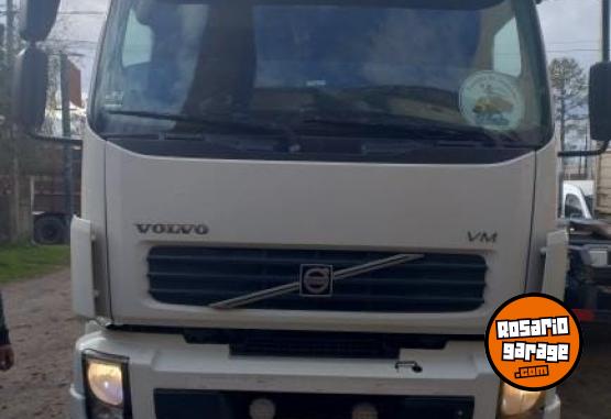 Camiones y Gras - Volvo VM 260 - En Venta