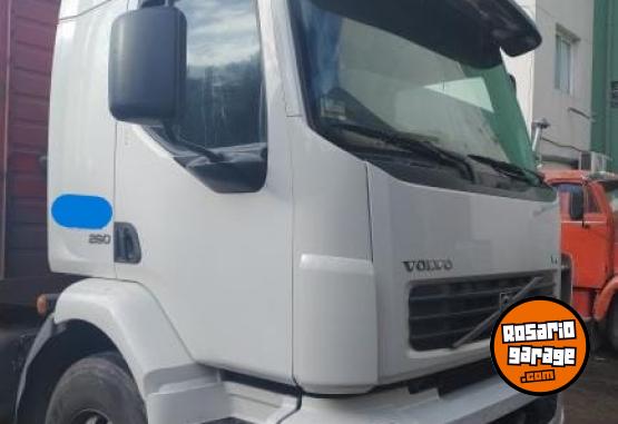 Camiones y Gras - Volvo VM 260 - En Venta