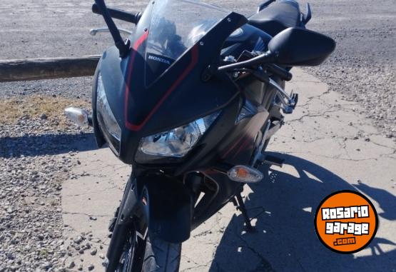 Motos - Honda Cbr. 300 2018 Nafta 8500Km - En Venta