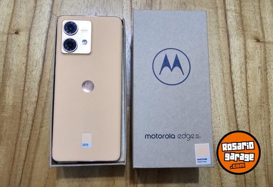 Telefona - Motorola Edge 40 Neo Peach Fuzz - En Venta