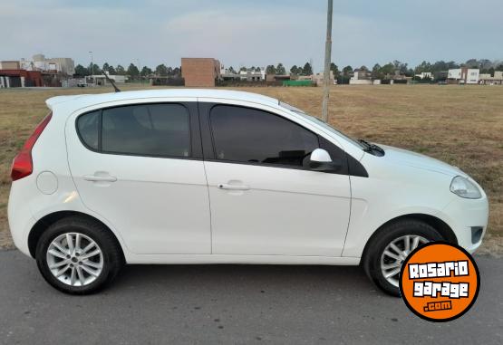 Autos - Fiat Palio essence 2014 GNC 210000Km - En Venta