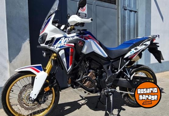 Motos - Honda AFRICA  TWIN 2017 Nafta 26300Km - En Venta