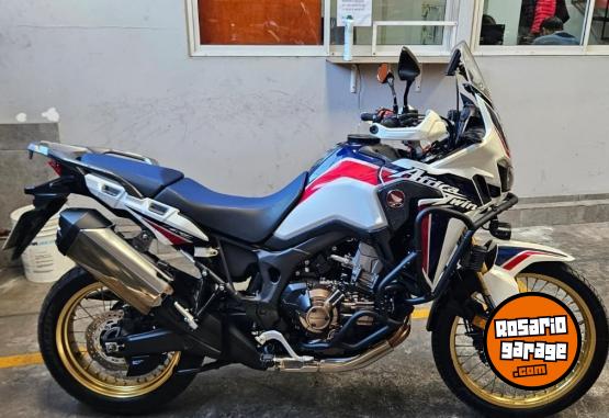 Motos - Honda AFRICA  TWIN 2017 Nafta 26300Km - En Venta