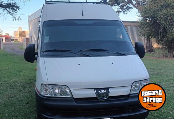 Utilitarios - Motorhome PEUGEOT BOXER DIESEL 2,3 2015 Diesel 98000Km - En Venta