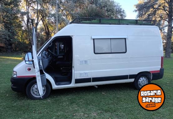 Utilitarios - Motorhome PEUGEOT BOXER DIESEL 2,3 2015 Diesel 98000Km - En Venta