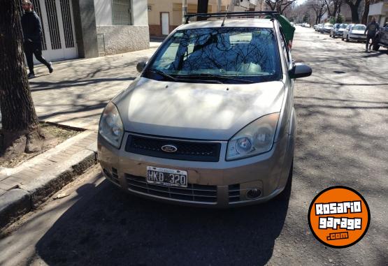 Autos - Ford Fiesta Edge plus MP3 2008 Nafta 119000Km - En Venta