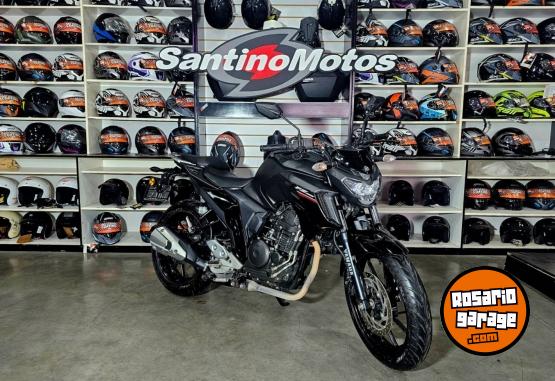 Motos - Yamaha FZ 250 2023 Nafta 8167Km - En Venta