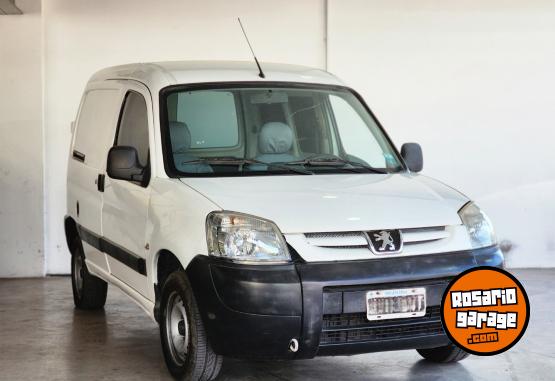 Utilitarios - Peugeot Partner Confort 1.4 2011 Nafta 170000Km - En Venta