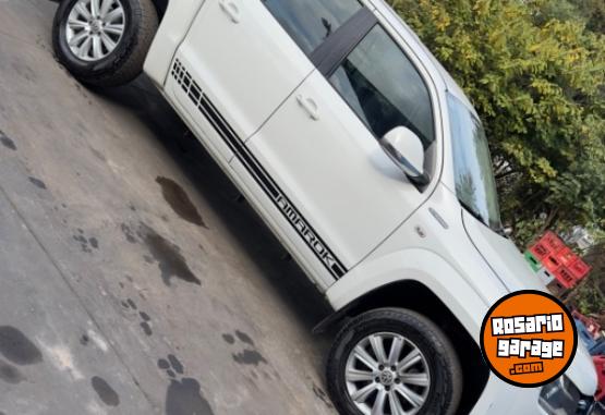 Camionetas - Volkswagen Amarock 2015 Diesel 117000Km - En Venta