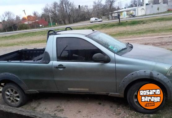 Camionetas - Fiat Strada Trekking 2011 Nafta 172000Km - En Venta