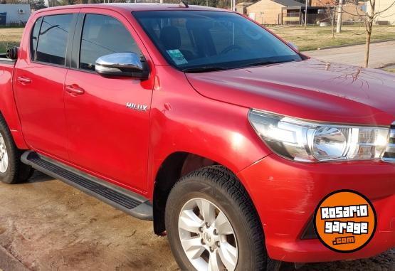 Camionetas - Toyota HILUX SRV 4X4 2016 Diesel 184560Km - En Venta