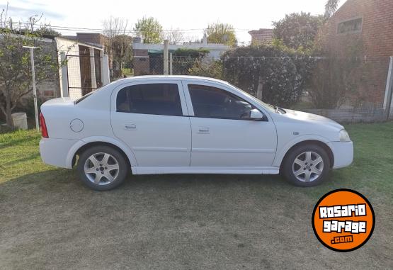 Autos - Chevrolet Astra 2005 Diesel 208000Km - En Venta