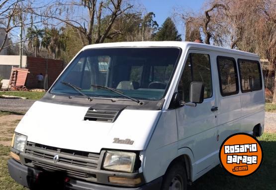 Utilitarios - Renault Trafic 1995 Diesel 300000Km - En Venta